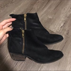 Steve Madden booties
