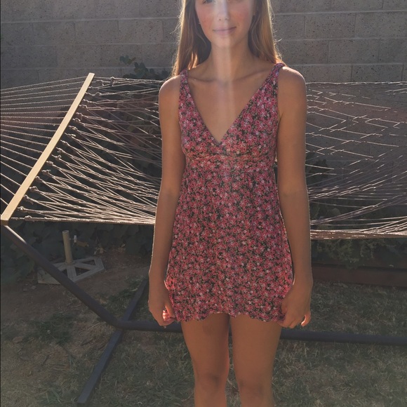 Floral dress - Picture 1 of 3