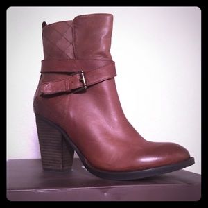 Steve Madden ankle boots brand new in box..$100obo