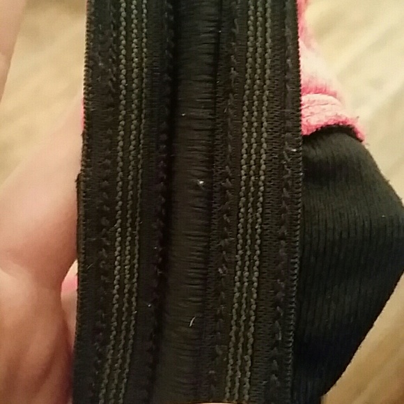 nike shorts ! - Picture 3 of 3