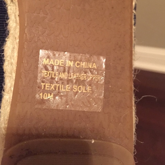 Michael kors shoes - Picture 3 of 4