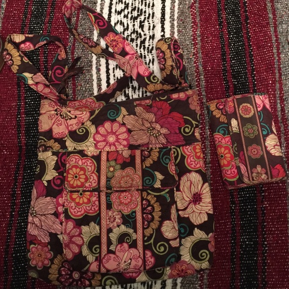 PRICE ⬇️VeraB.  Crossbody Purse & Matching Wallet