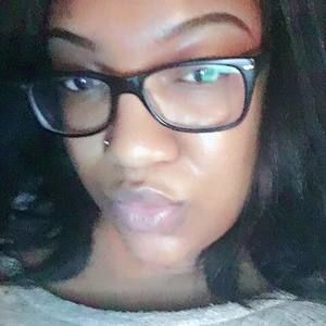 Meet your Posher, Brittney