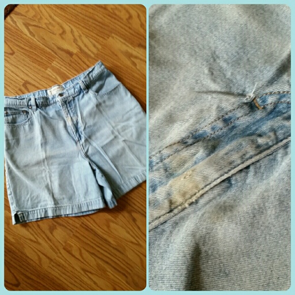 《GIFTED》 Light Wash Denim Shorts - Picture 3 of 3