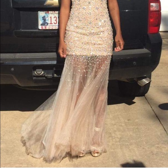 Prom dress - Picture 2 of 2