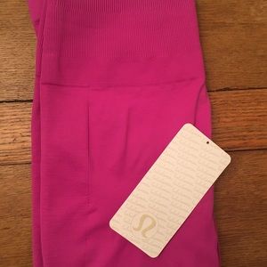 Lululemon Zone In Crop Size 10