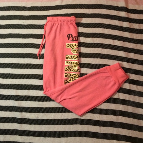 Vs PINK jogger - Picture 2 of 2