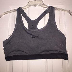 Nike sports bra *SOLD*