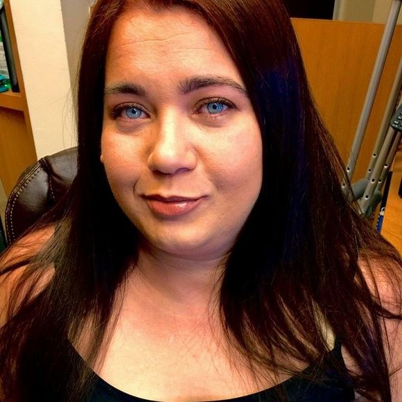 Meet your Posher, Arianna - Picture 1 of 1