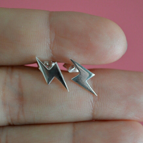 ❤️4 for $20 Sale❤️ Lightning earrings - Picture 3 of 4