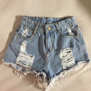 Light wash high waisted cutoff shorts