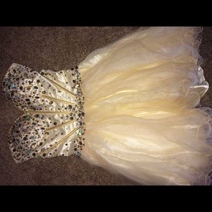 Short gold HC dress