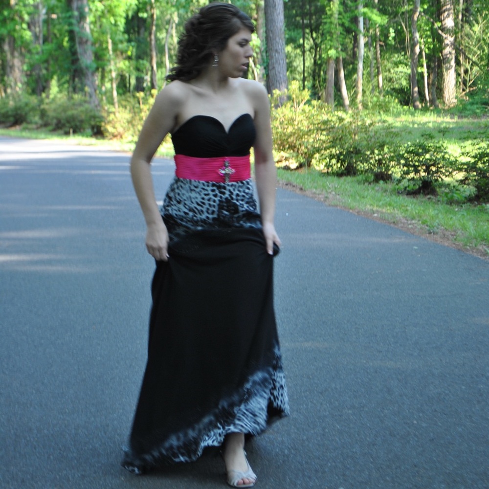 *Massive Price Drop* Prom Dress