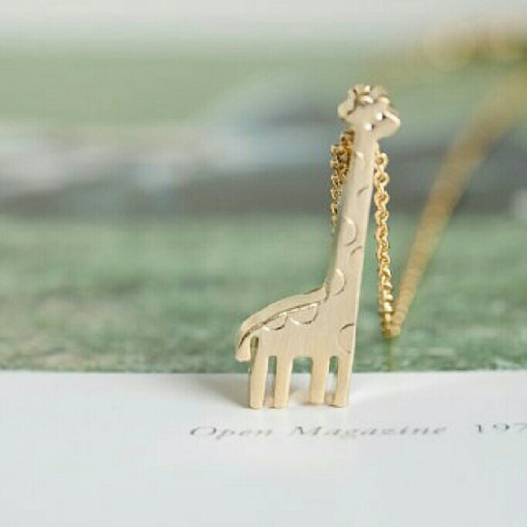 ❤️❤️Gold plated giraffe necklace - Picture 2 of 4