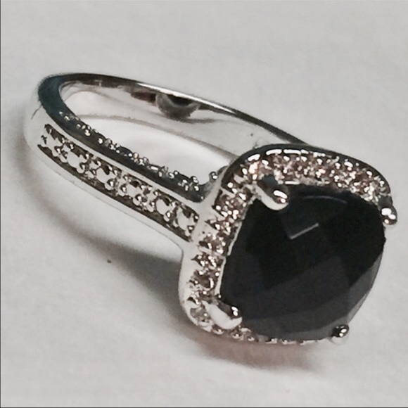 4 CT Genuine Black Onyx, 16 Diamond Accent Ring - Picture 3 of 4