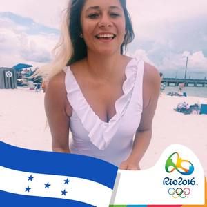 Meet your Posher, Leonor