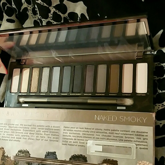 Last one! Naked smoky palette nib - Picture 3 of 4