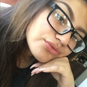 Meet your Posher, Kassandra