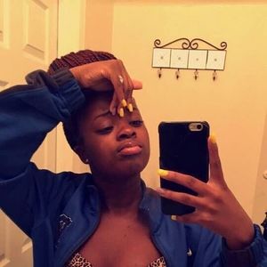 Meet your Posher, Nikeytrice