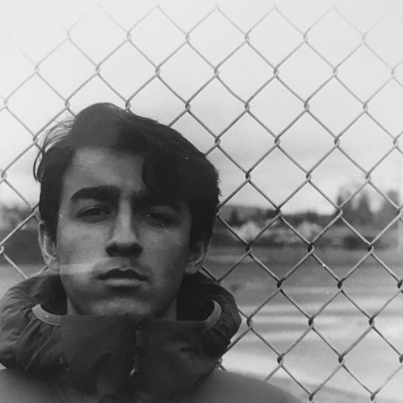 Meet your Posher, Adeeb