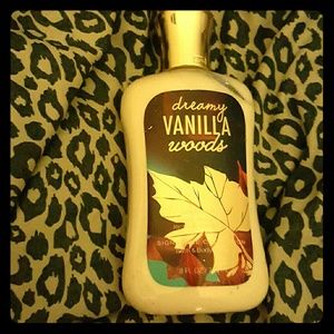 Bath and body works dreamy vanilla woods lotion