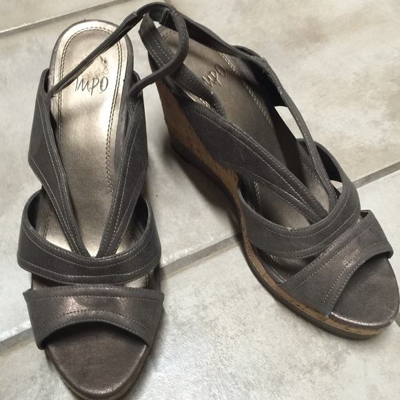 Impo cork wedge in bronze size 10