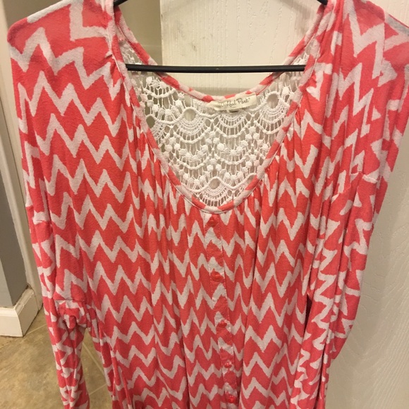 Soft lace back shirt