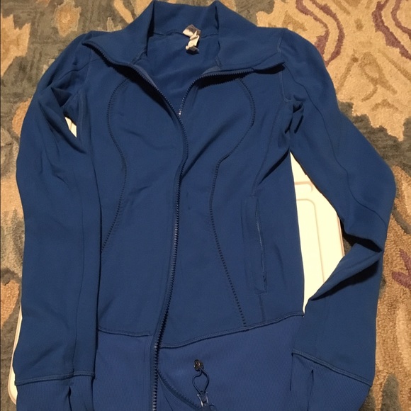 Lululemon royal blue jacket
