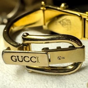 LADIES AUTHENTIC GUCCI WATCH