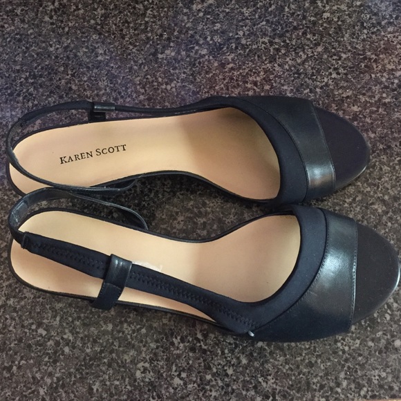 Karen Scott wedge sandals