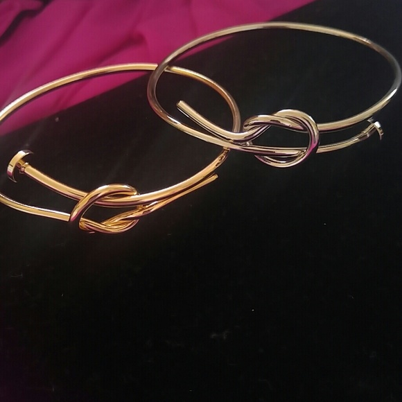 💥💥SOLDOUT💥💥Gorgeous knotted nail Bangle - Picture 3 of 3