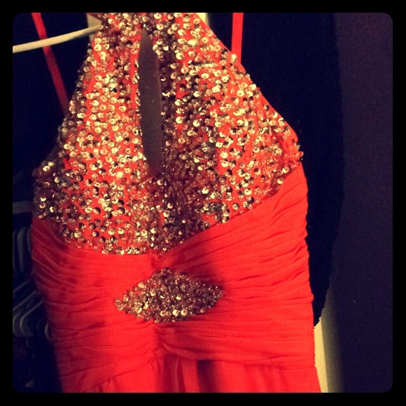 Prom dress - Picture 1 of 1