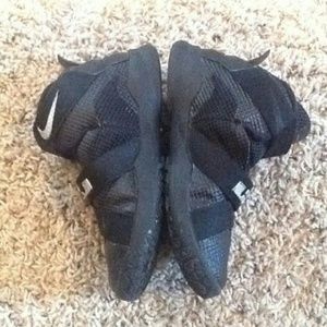 Kid's Solider Lebron James shoes