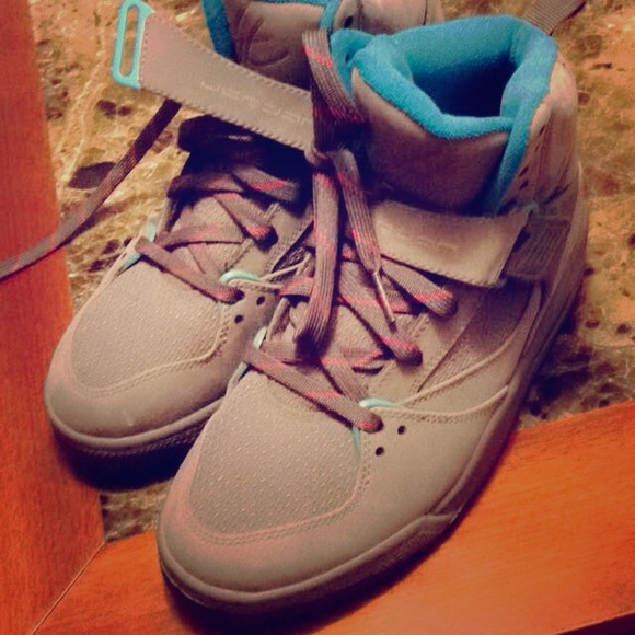 Jordan's - Picture 1 of 1