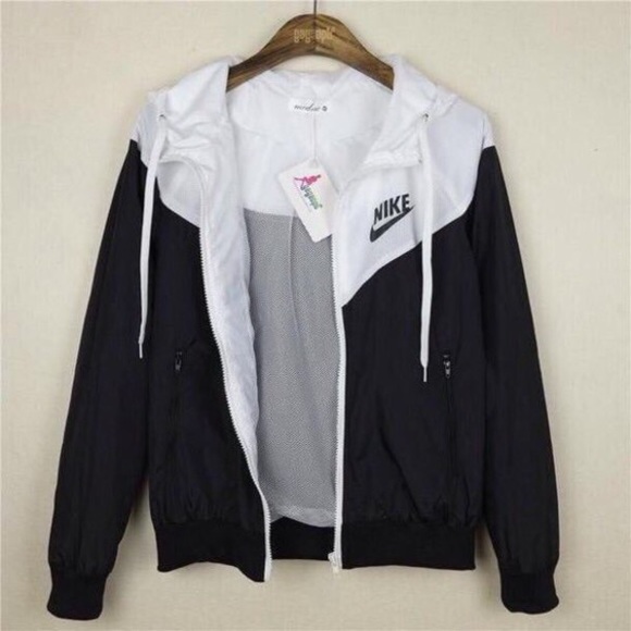 ISO NIKE WINDBREAKER JACKET