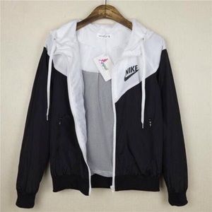ISO NIKE WINDBREAKER JACKET