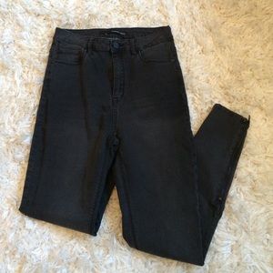 Dark high waisted skinny jeans