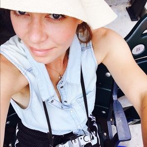 Meet your Posher, Linda