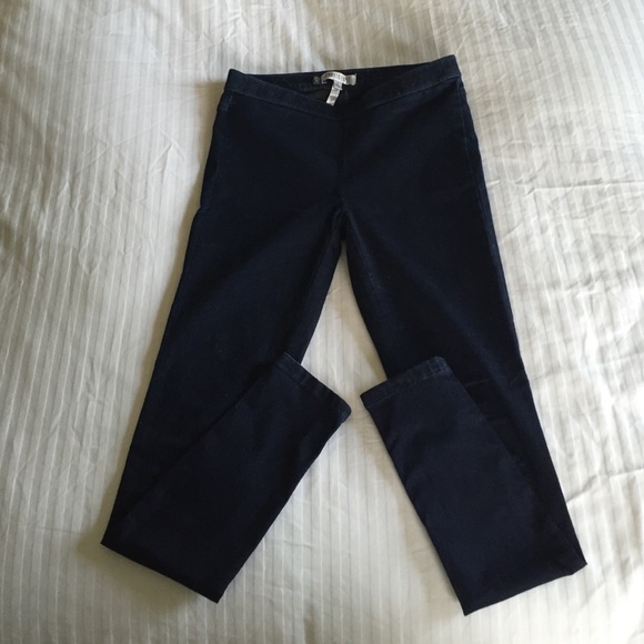 MOVING SALE - Jennifer Lopez jeggings