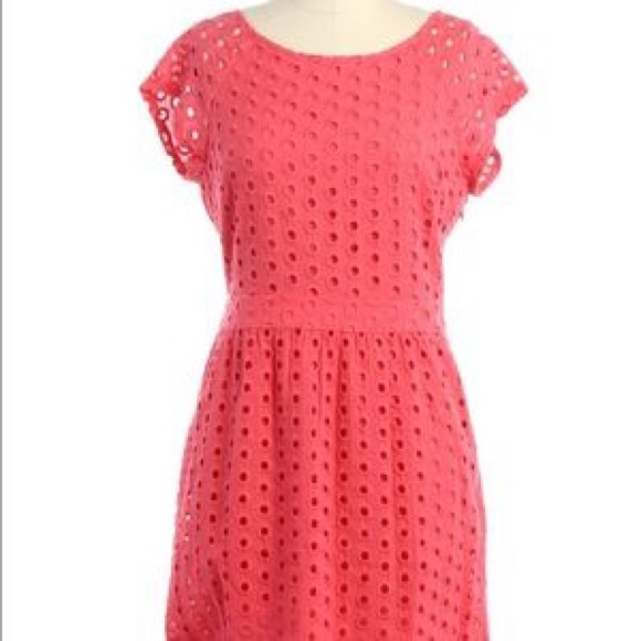 NWT Laundry dress. 20% off Bundles of TWO! - Picture 3 of 4
