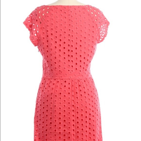 NWT Laundry dress. 20% off Bundles of TWO! - Picture 4 of 4