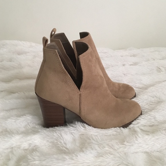 Tan Ankle Boots w/ side splits