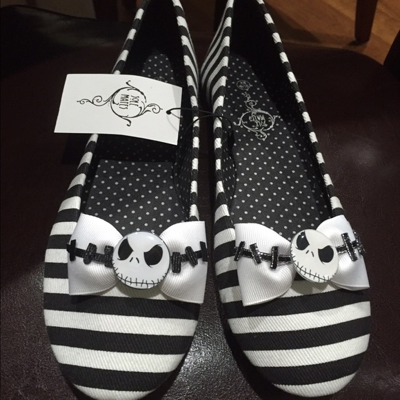 Nightmare before Christmas shoes sizes 9/10