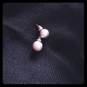 🌟Beautiful Pair of Silver Earrings🌟