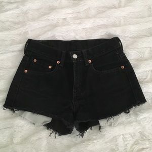 High Waisted Levis shorts