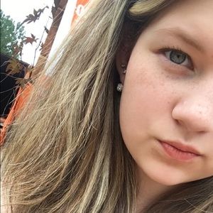 Meet your Posher, Allie