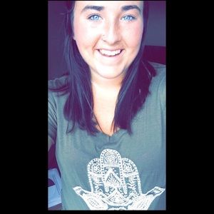 Meet your Posher, Hillary