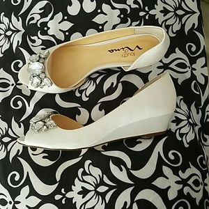 Wedding flats/ low heel