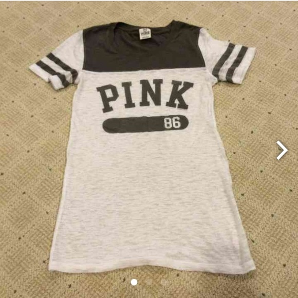 Vs pink tee