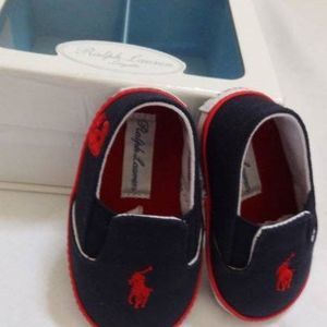 Meet your Posher, Dahlia